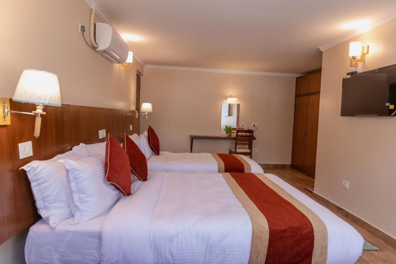 Hotel Fewa Camp โพคารา ภายนอก รูปภาพ