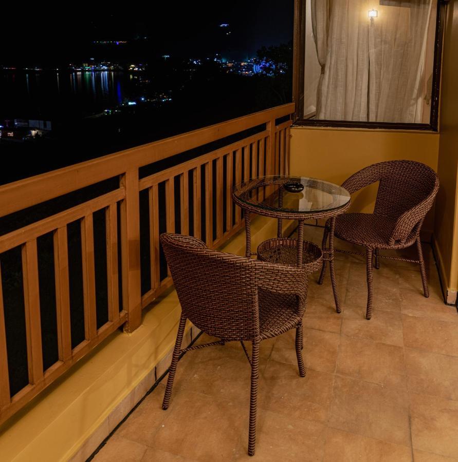 Hotel Fewa Camp โพคารา ภายนอก รูปภาพ