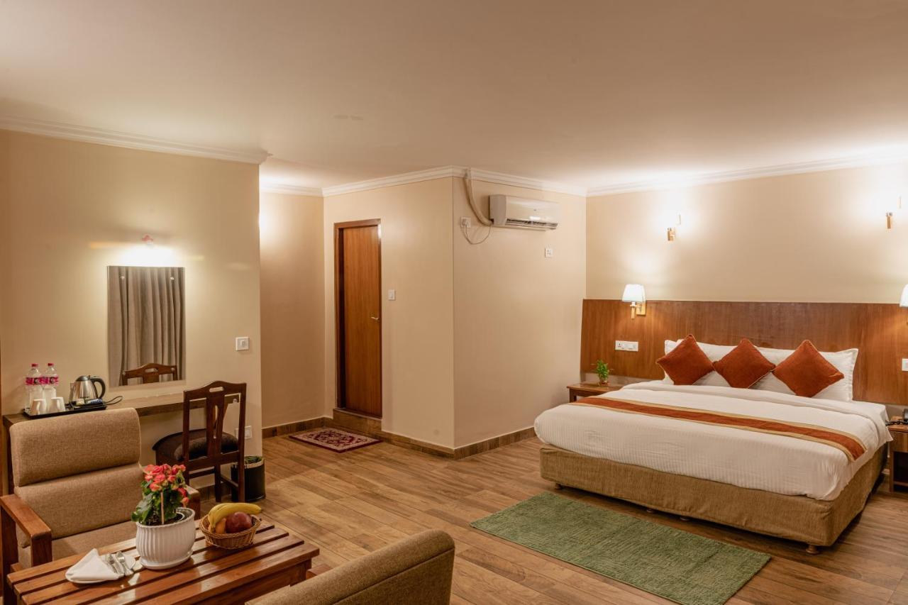 Hotel Fewa Camp โพคารา ภายนอก รูปภาพ