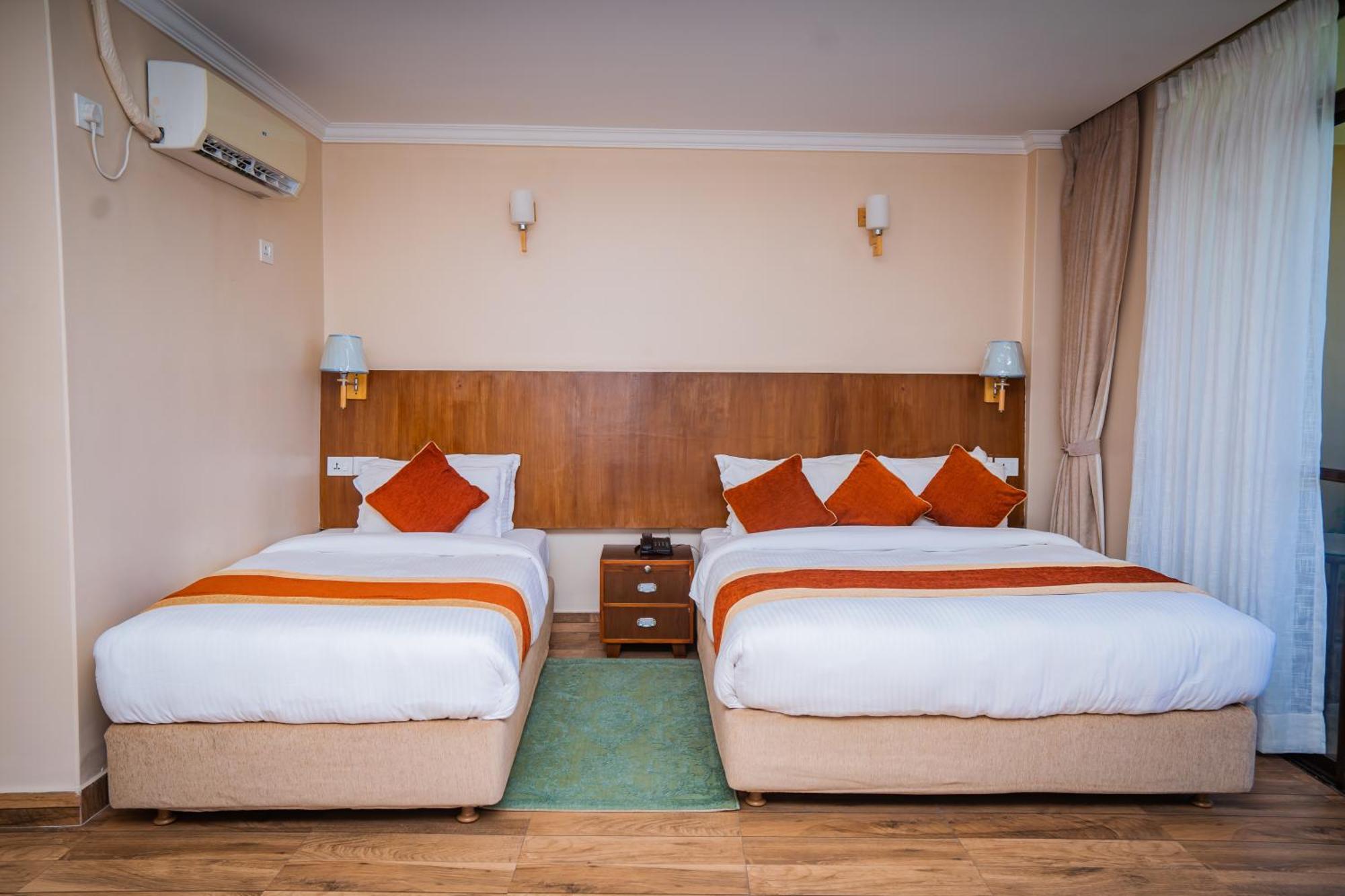 Hotel Fewa Camp โพคารา ภายนอก รูปภาพ